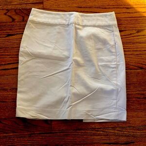 Banana Republic Beige Skirt. 0 Petite.